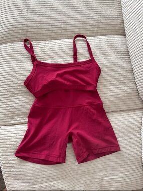Aritzia Bike Shorts & Bra SET